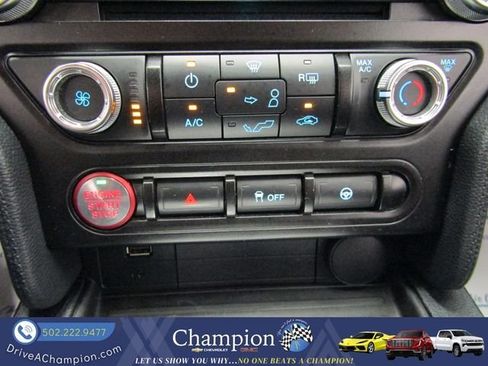 Used 2018 Ford Mustang Coupe RWD image 27