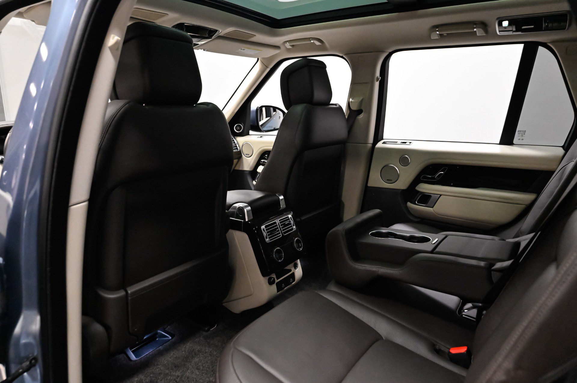 Used 2021 Land Rover Range Rover Westminster Edition AWD/4WD image 27