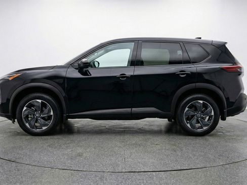 Used 2025 Nissan Rogue SV image 5