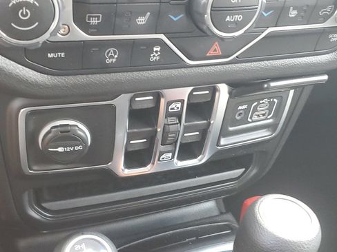 Certified 2025 Jeep Wrangler Unlimited Sport AWD/4WD image 27
