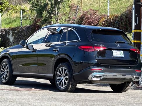 Used 2024 Mercedes-Benz GLC 300 image 6