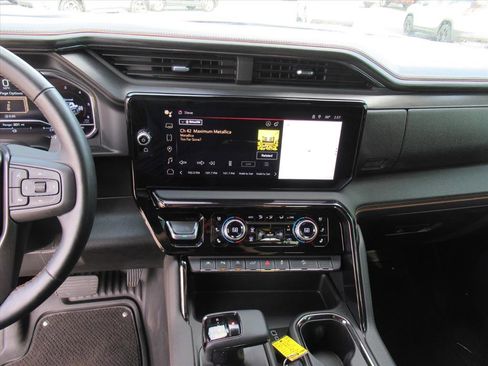 Used 2024 GMC Sierra 1500 AT4 w/ Technology Package image 22