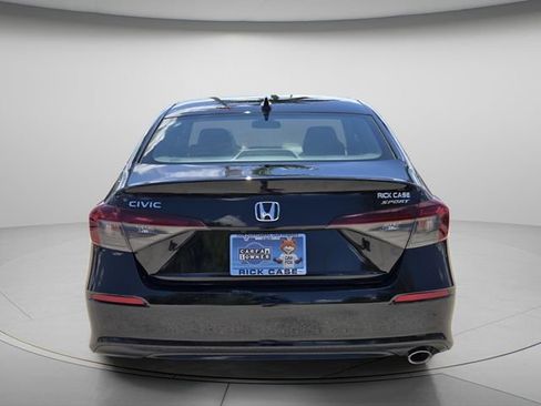 Used 2025 Honda Civic Sport image 6