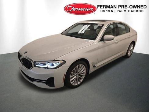 Certified 2023 BMW 530i w/ Premium Package image 3