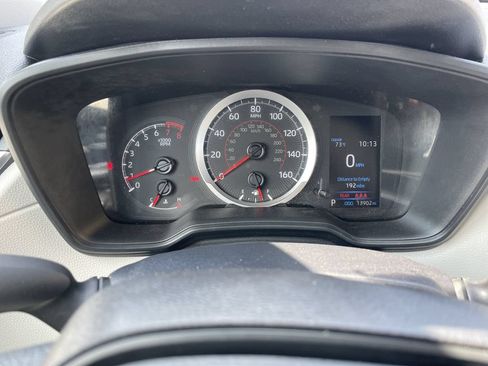 Used 2022 Toyota Corolla Cross L AWD/4WD image 17