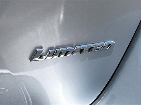 Used 2009 Toyota Highlander Limited AWD/4WD image 9