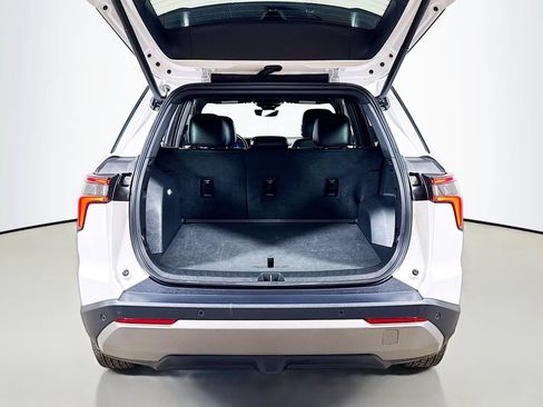 Certified 2025 Chevrolet Equinox LT w/ Convenience Package II FWD image 24