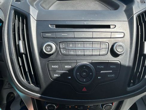 Used 2017 Ford Escape SE w/ SE Cold Weather Package FWD image 24
