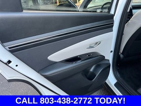 Used 2022 Hyundai Tucson Limited w/ Cargo Package FWD image 12