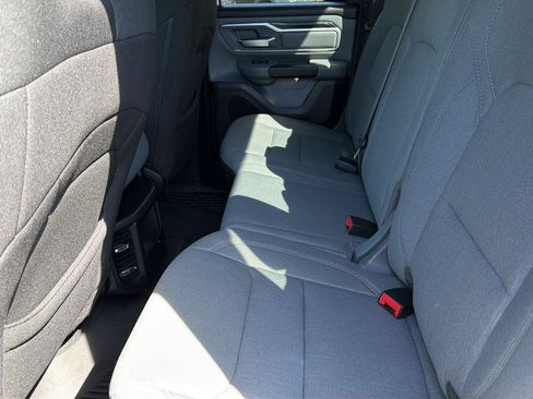 Used 2022 RAM 1500 Big Horn AWD/4WD image 18