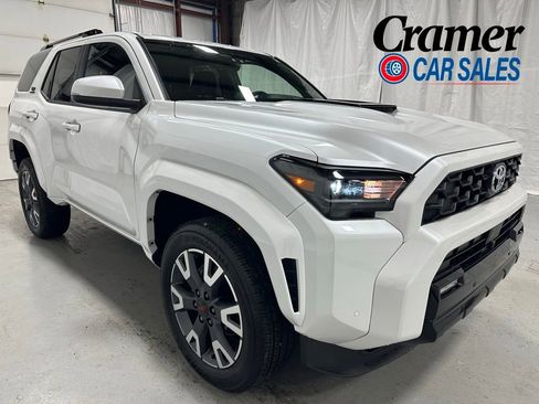 Used 2025 Toyota 4Runner TRD Sport AWD/4WD image 1