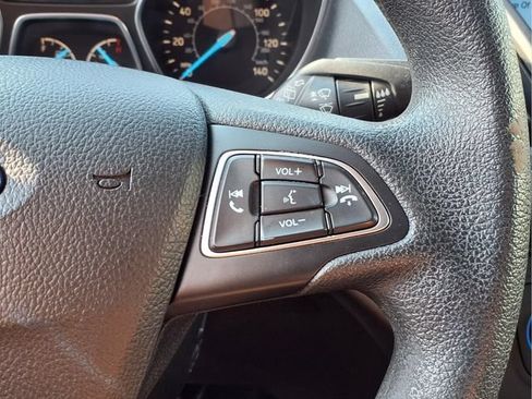 Used 2019 Ford Escape SE FWD image 14