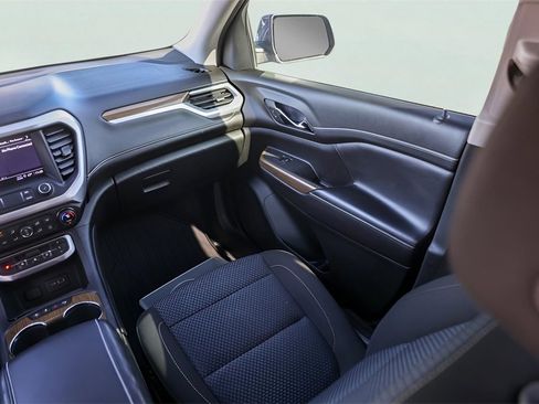 Used 2021 GMC Acadia SLE image 24