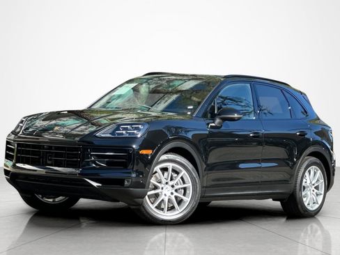 Used 2025 Porsche Cayenne AWD/4WD image 1
