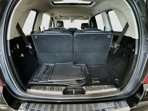 Used 2012 Mercedes-Benz GL 450 4MATIC image 31