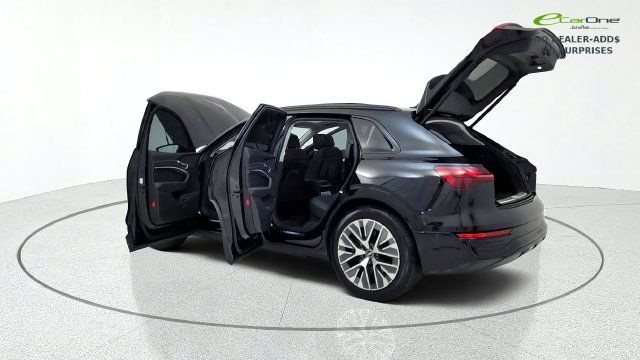 Used 2024 Audi Q8 e-tron Prestige w/ Prestige Package AWD/4WD image 17