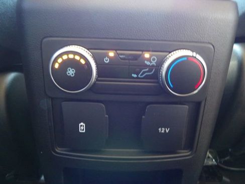 Used 2020 Ford Explorer XLT w/ Equipment Group 202A AWD/4WD image 13