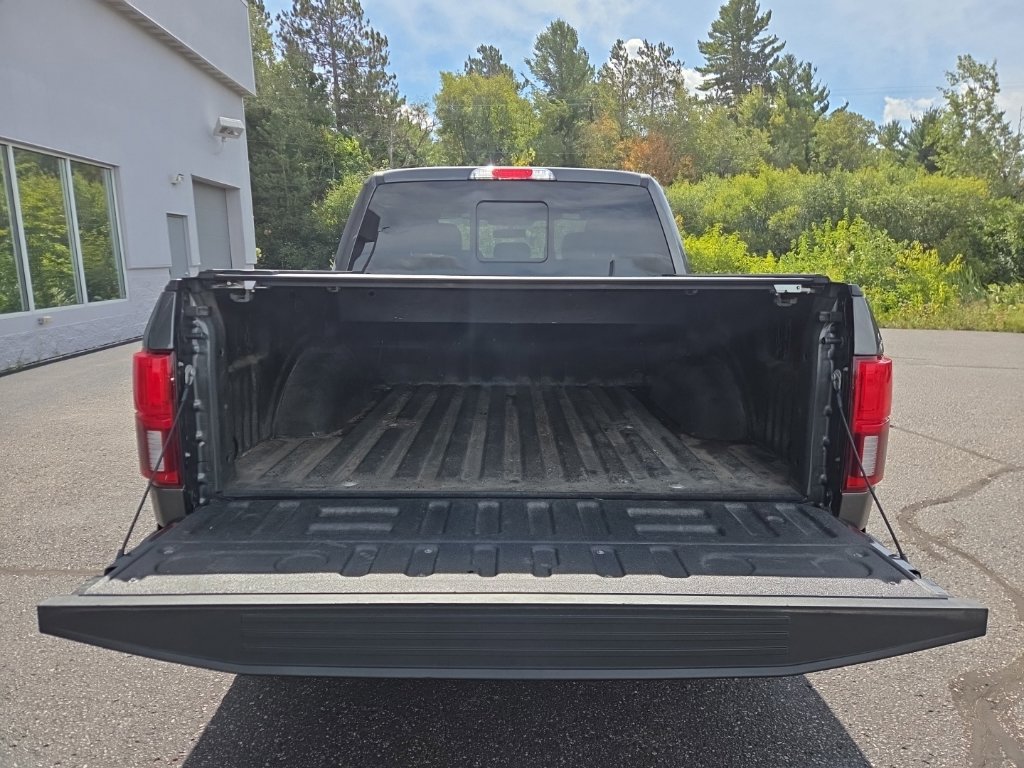 Used 2018 Ford F150 Lariat w/ Equipment Group 502A Luxury AWD/4WD image 5