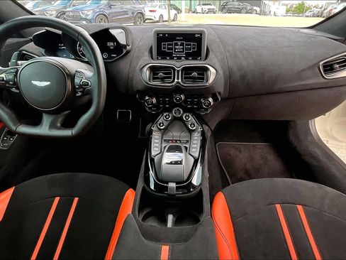 Used 2020 Aston Martin V8 Vantage Coupe RWD image 16