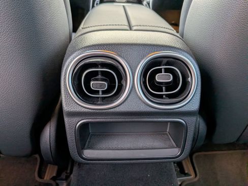 Used 2024 Mercedes-Benz C 300 Sedan image 26