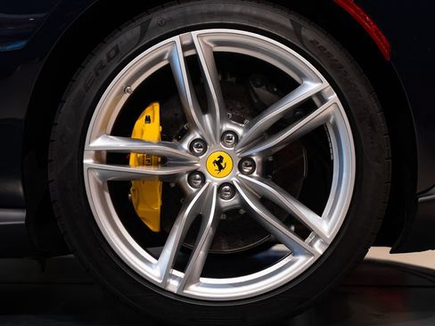 Certified 2024 Ferrari Roma Spider RWD image 45