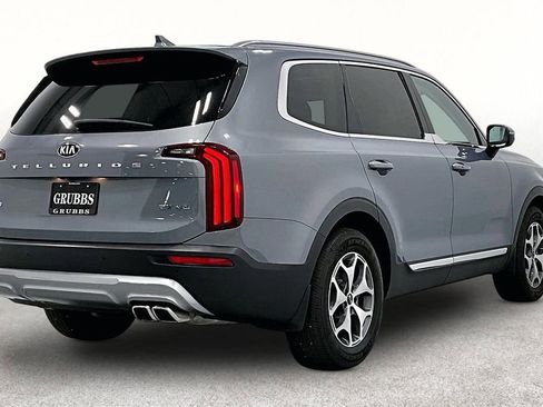 Used 2020 Kia Telluride EX AWD/4WD image 2