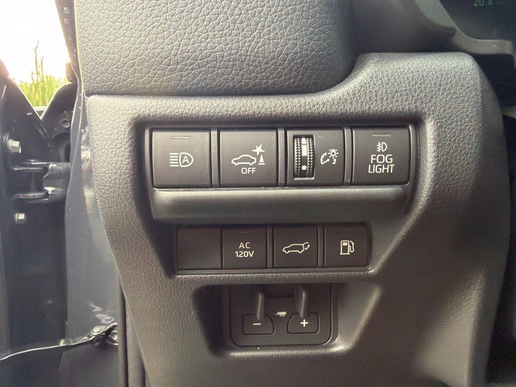 Used 2026 Toyota Land Cruiser w/ Premium Package AWD/4WD image 14