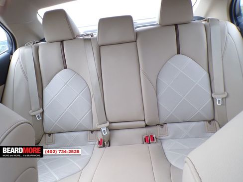 Used 2018 Toyota Camry XSE image 15