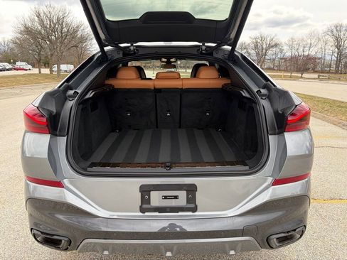 Certified 2024 BMW X6 xDrive40i w/ Premium Package image 18