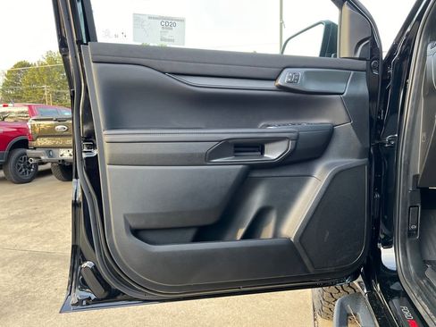 New 2025 Ford Ranger Raptor image 11