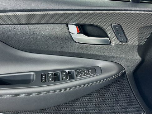 Used 2020 Hyundai Santa Fe Limited image 18