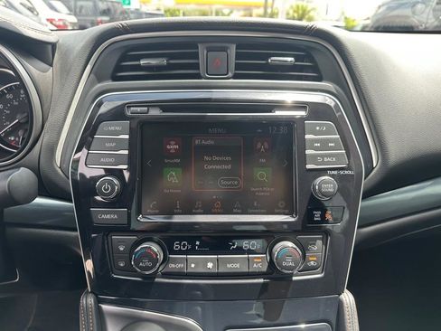 Used 2023 Nissan Maxima SR w/ Sport Mat Group image 18