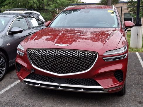 Used 2023 Genesis GV70 2.5T w/ Cargo Package AWD/4WD image 4