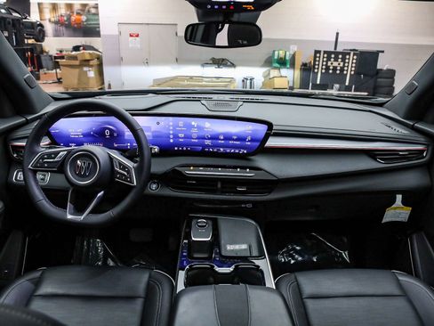 Used 2025 Buick Enclave Sport Touring w/ Power Package image 12