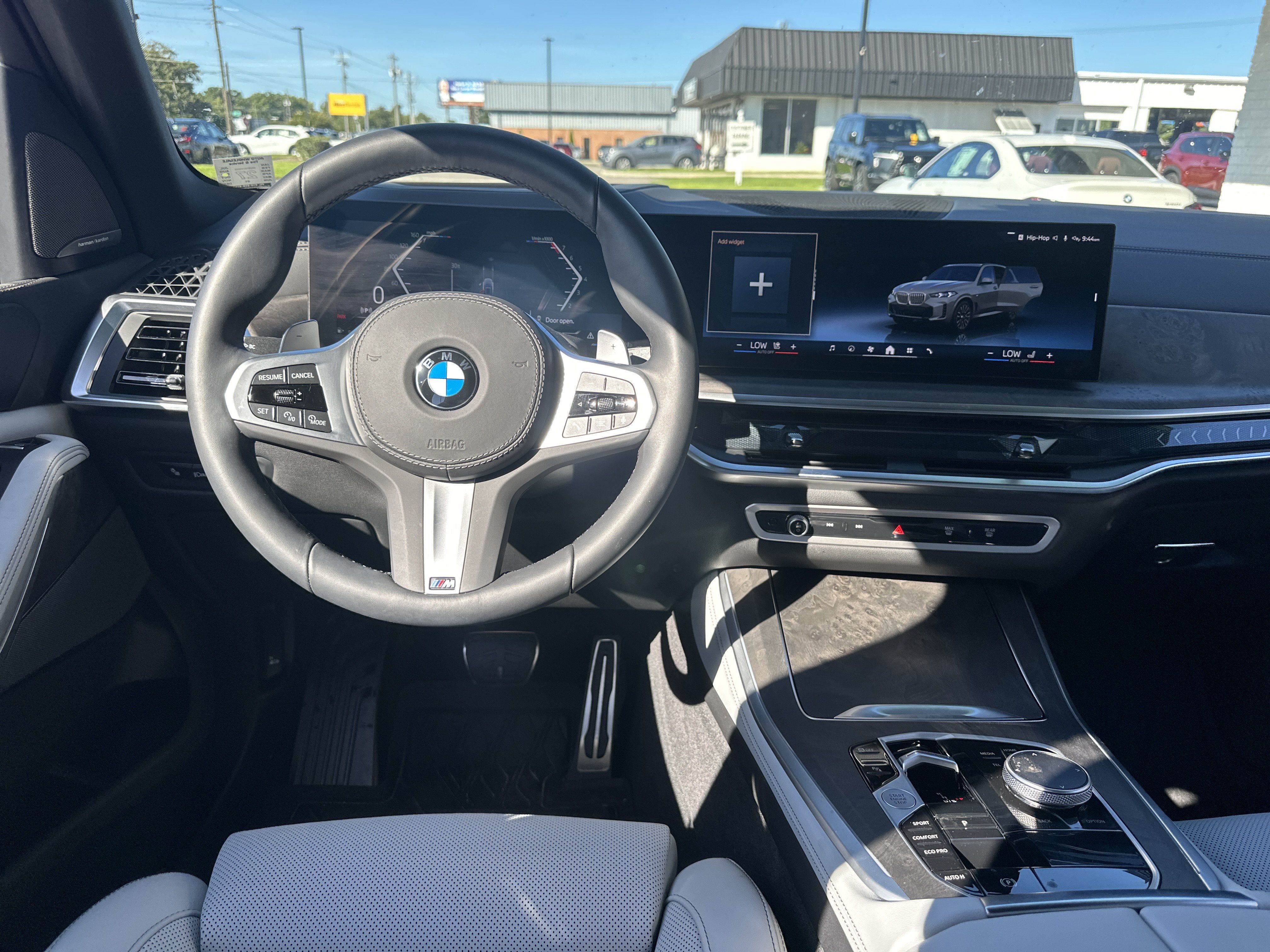 Used 2026 BMW X5 sDrive40i w/ M Sport Package RWD image 15