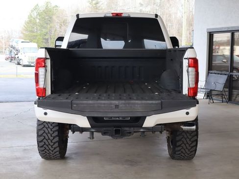 Used 2019 Ford F250 Platinum w/ Platinum Ultimate Package image 50