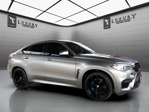 Used 2017 BMW X6 M image 1