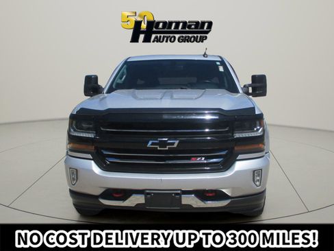 Used 2018 Chevrolet Silverado 1500 LT w/ Redline Edition AWD/4WD image 8