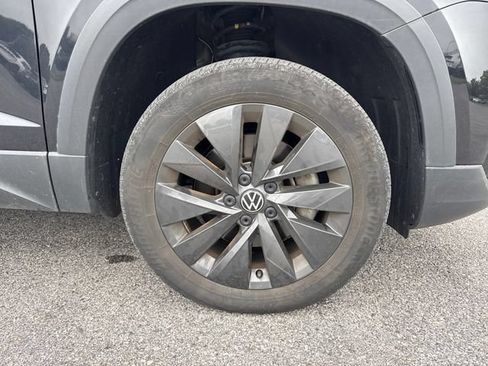 Certified 2023 Volkswagen Taos S FWD image 11
