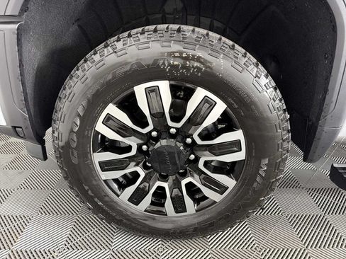 New 2026 GMC Sierra 2500 Denali Ultimate AWD/4WD image 10