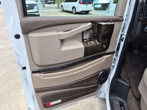 New 2026 Chevrolet Express 2500 Extended w/ Driver Convenience Package RWD image 19