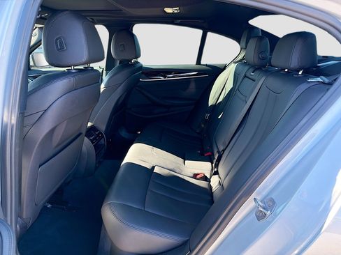 Used 2019 BMW 530i w/ Convenience Package image 22