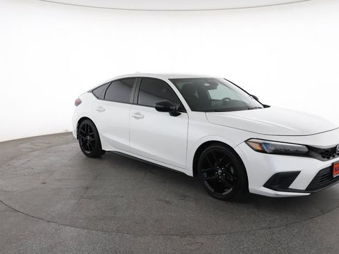 Used 2024 Honda Civic Sport image 2