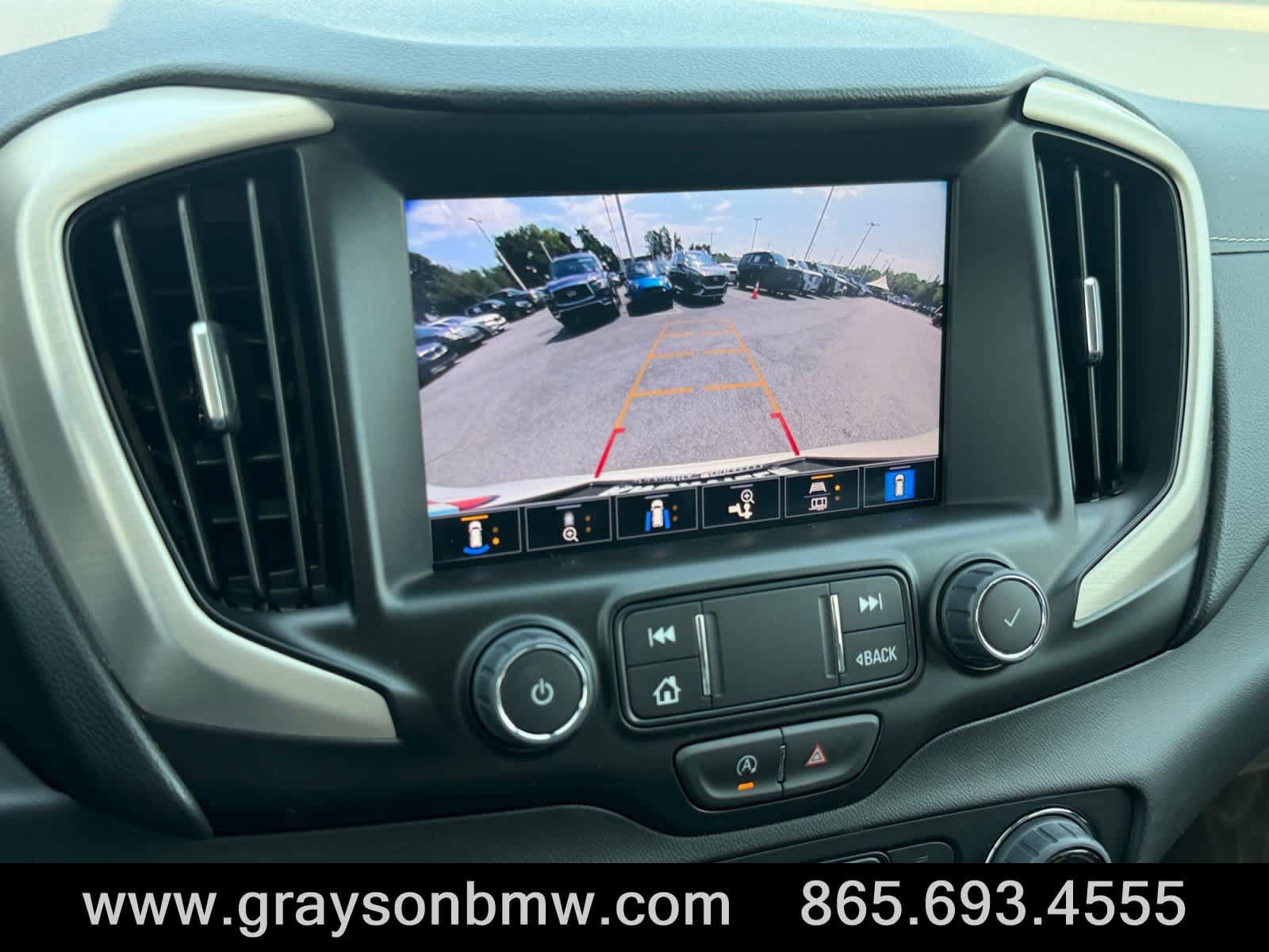 Used 2023 GMC Terrain Denali w/ Denali Premium Package AWD/4WD image 32