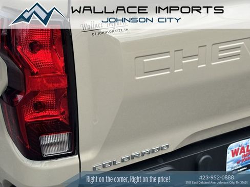 Used 2023 Chevrolet Colorado W/T RWD image 10