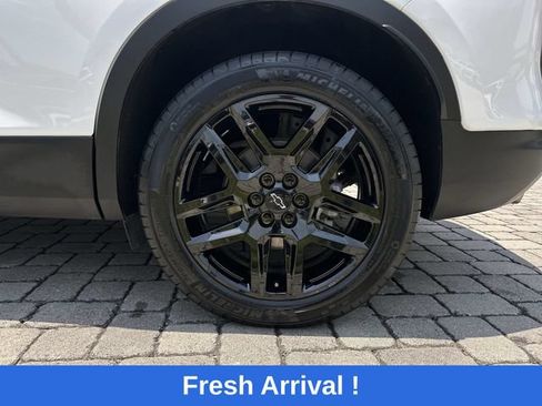 Used 2023 Chevrolet Blazer LT w/ Driver Confidence Package FWD image 11
