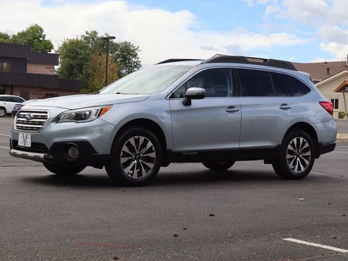 Used 2017 Subaru Outback 3.6R Limited AWD/4WD image 11