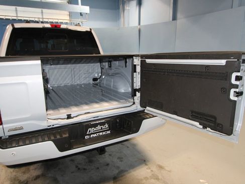 Used 2025 Ford F150 Platinum image 41