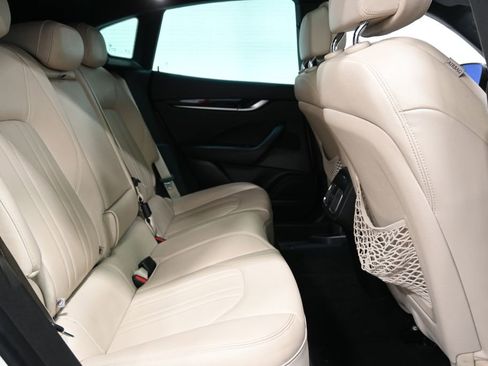 Used 2020 Maserati Levante S image 18