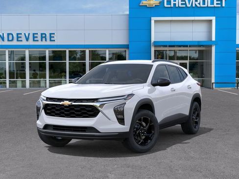 New 2026 Chevrolet Trax LT w/ Midnight Edition image 6